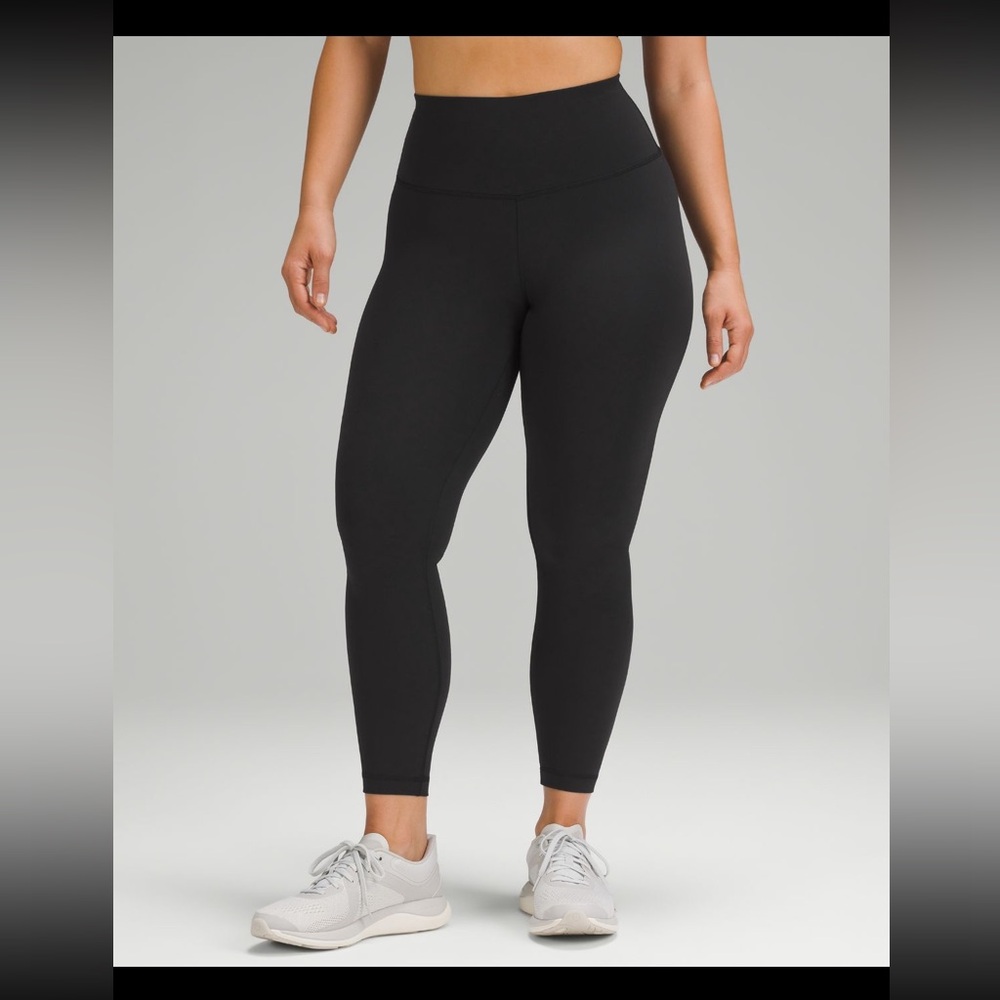 Lululemon Wunder Train -  size 6